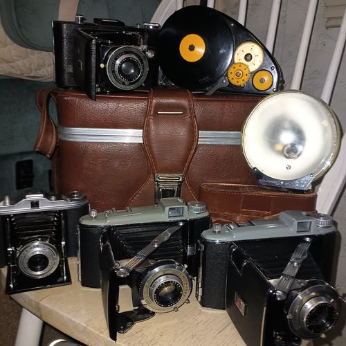 Vintage fold out camers