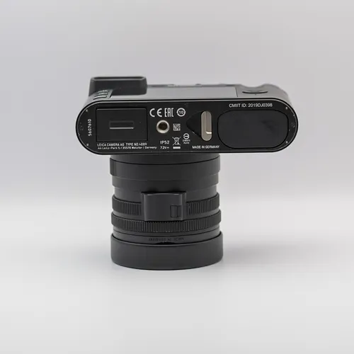 thumbnail-6 for Leica Q2 Monochrom Digital Camera