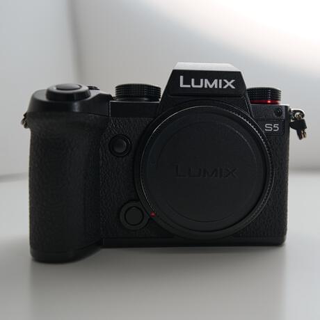thumbnail-1 for Panasonic Lumix S5 with 20-60mm Lens