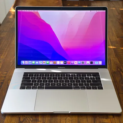 MacBook Pro (15-inch, 2019) -  i9 2.4GHz 32GB 512GB 