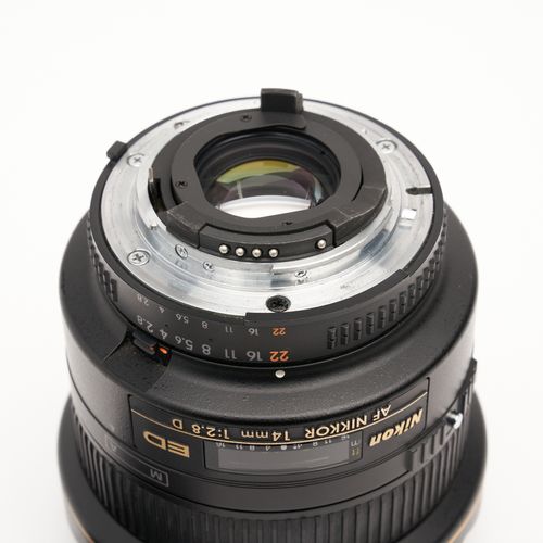 thumbnail-6 for PRE OWNED Nikon AF Nikkor 14mm f2.8D ED Aspherical lens, very clean and sharp