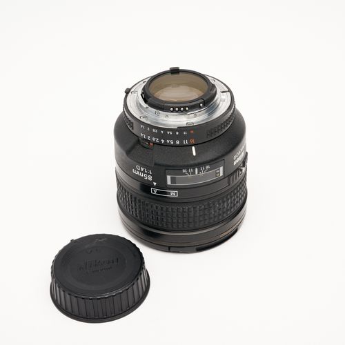 thumbnail-7 for PRE OWNED Nikon NIKKOR AF-S 85 mm f / 1.4 D Camera Lens with B+W UV-Haze  MRC 