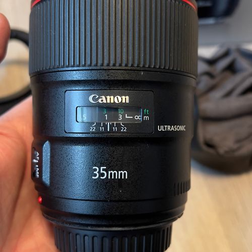 Canon EF 35mm f1.4 II USM