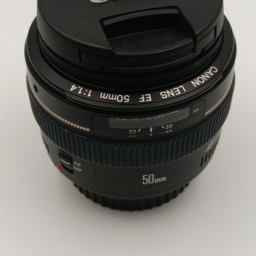 Canon EF 50mm f/1.4 USM Lens – Good Condition
