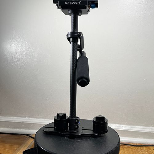thumbnail-0 for  Neewer Carbon Fiber 24" Handheld Stabilizer