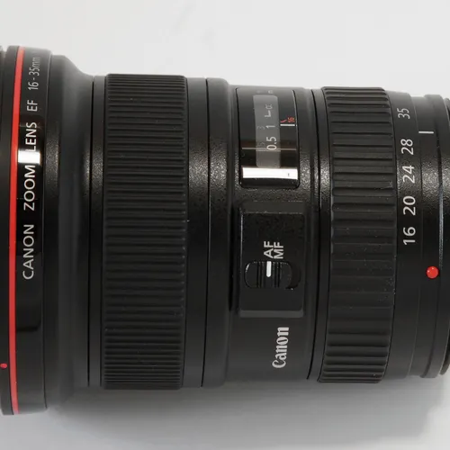 Canon EF 16-35mm f/2.8 L II USM lens w/caps and lens hood From D