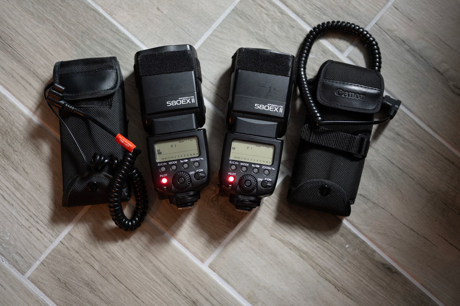 Canon 580 EXII flashes