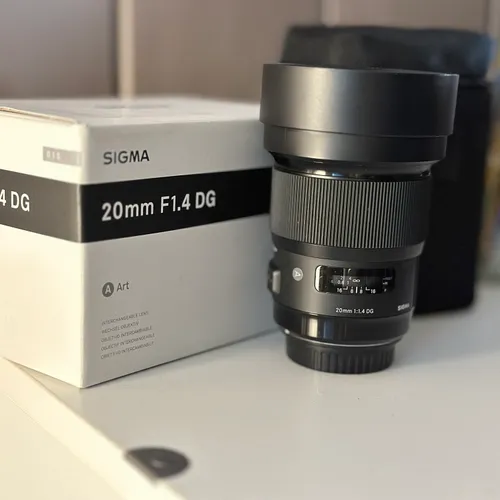 thumbnail-0 for Sigma 20mm f/1.4 ART Series EF Mount Canon - *Ultra-Wide, Fast, Sharp, Excellent Shape!*