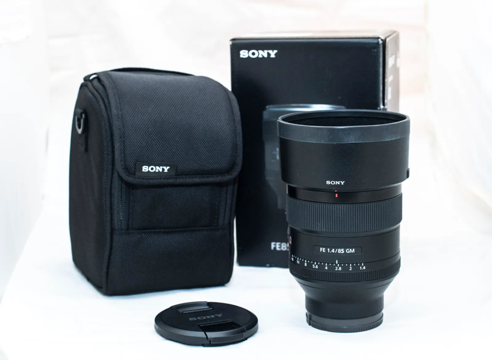 Sony FE 85mm F1.4 GM lens
