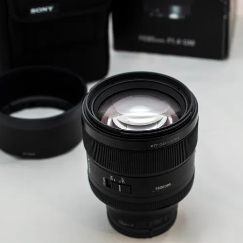 thumbnail-2 for Sony FE 85mm F1.4 GM lens