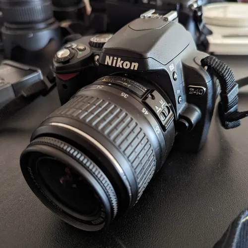 thumbnail-10 for Nikon D40 Kit