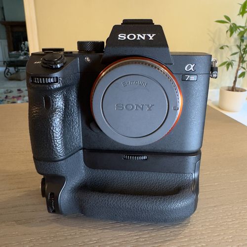 Sony A7 III (A73) with Battery Grip