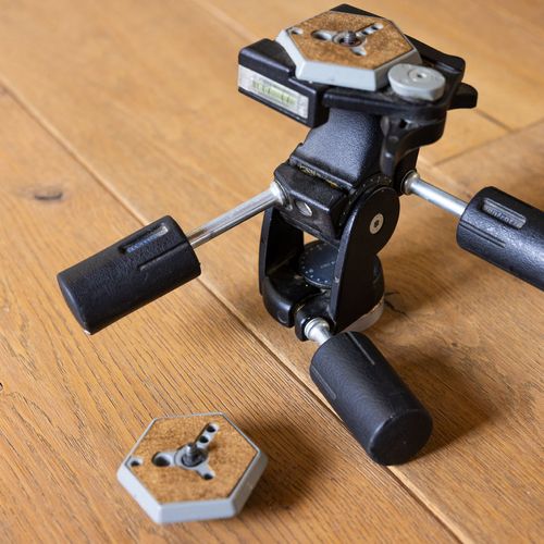 thumbnail-1 for Manfrotto 3047 Tripod Head w/Classic Plate