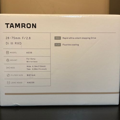 thumbnail-1 for Tamron 28-75mm F/2.8 Di 111 RXD (NO HOOD!)