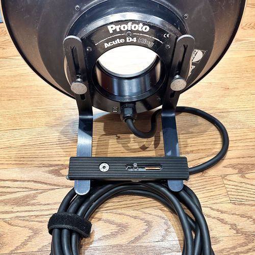 Profoto Acute2 D4 Ring Flash with Pro-Ring Softlight Reflector