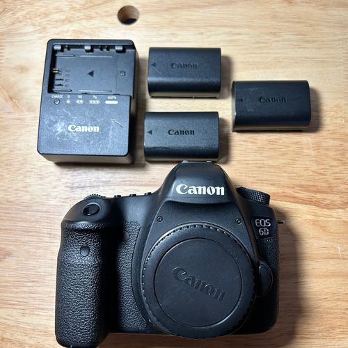 Canon 6d body with 3 batteries /extras