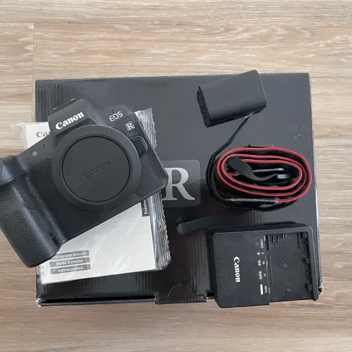 thumbnail-2 for Used Canon EOS R Mirrorless Full Frame Digital Camera Body 