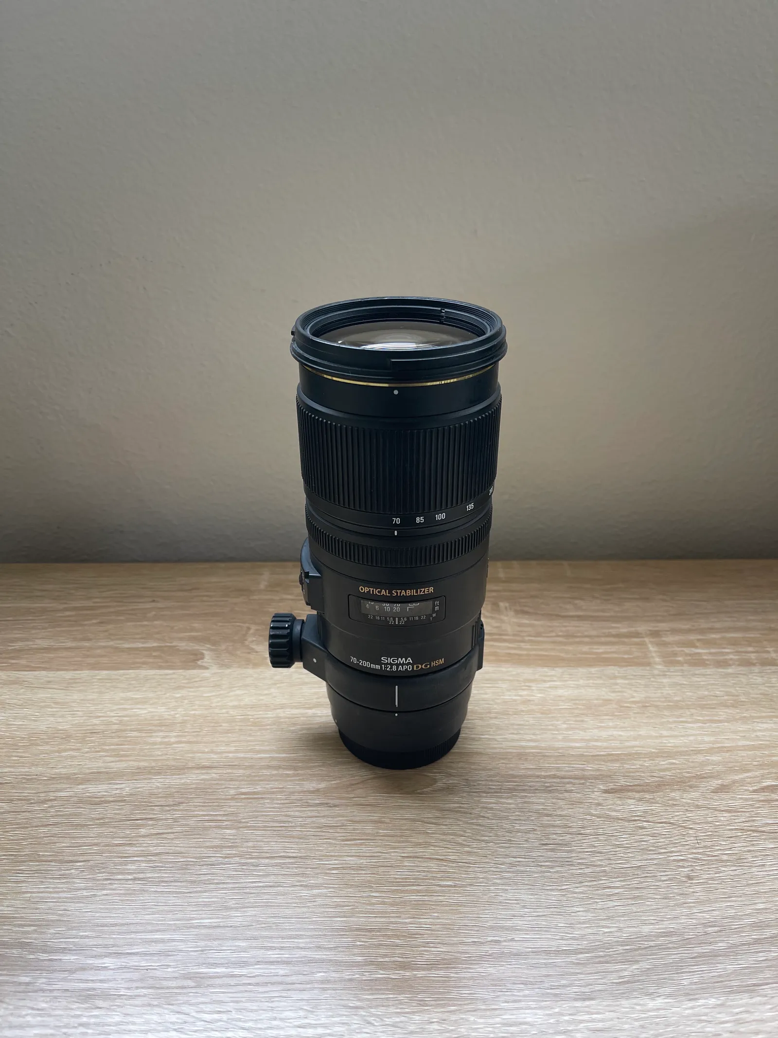 Sigma 70-200mm f/2.8 APO EX DG HSM for Canon EF Mount From Le Rêve