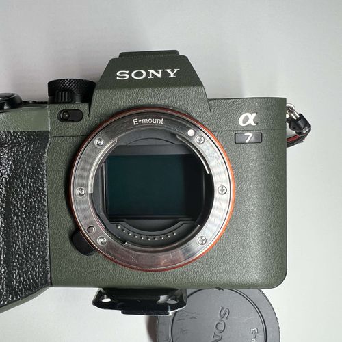 thumbnail-1 for Sony A7IV Mirrorless Camera