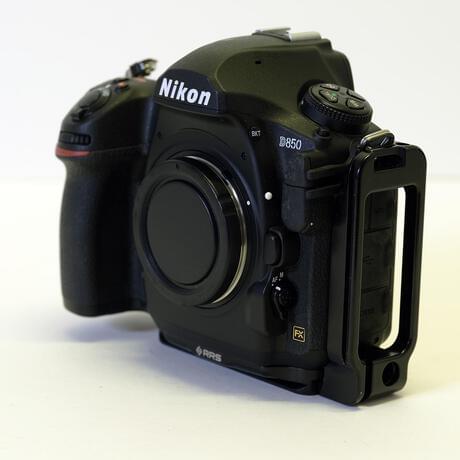 Nikon D850 package with accessories and extras (see description for a full  list)