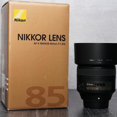 thumbnail-0 for  Used Nikon 85mm F/1.8G Lens w/Original Box