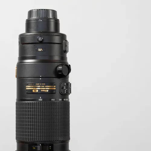 thumbnail-2 for Nikon AF-S 200-400mm F/4 G ED VR II w/ R.R.S. Foot, Original Box + Case
