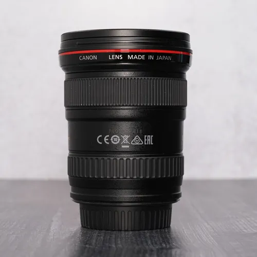thumbnail-2 for Canon EF 17-40mm f/4 L USM Lens w/Hood