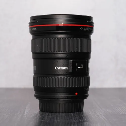 thumbnail-3 for Canon EF 17-40mm f/4 L USM Lens w/Hood