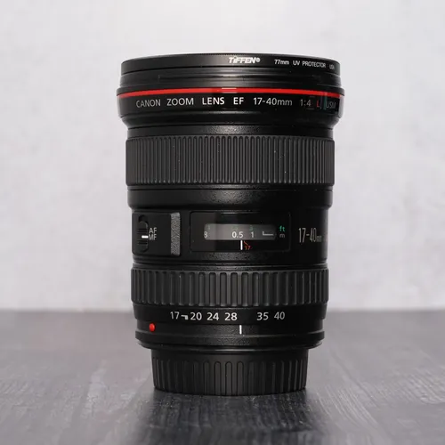 thumbnail-4 for Canon EF 17-40mm f/4 L USM Lens w/Hood