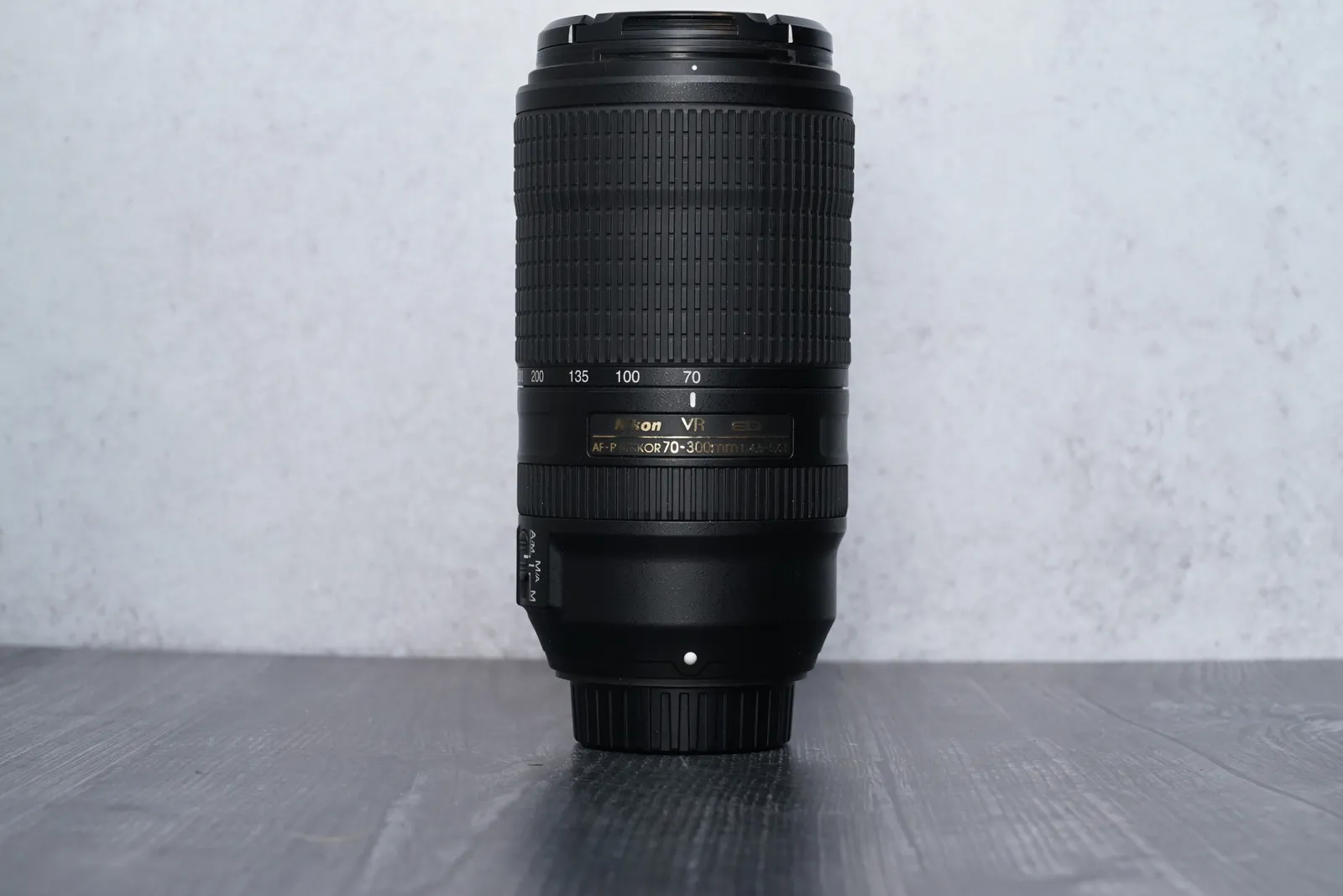 Nikon AF-P 70-300mm f/4.5-5.6 E Lens w/Hood From Focal Point