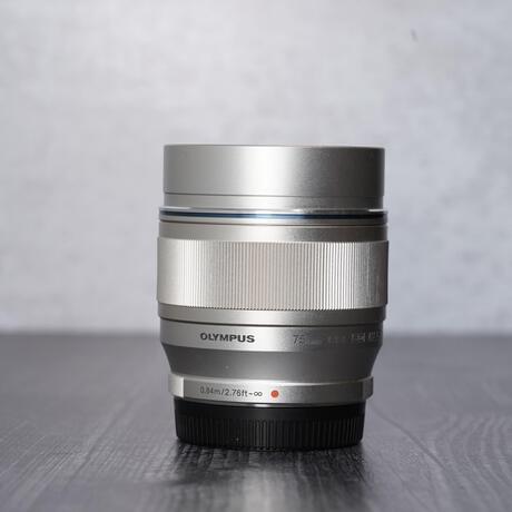 thumbnail-0 for Used Olympus 75mm F/1.8 ED MSC Lens 