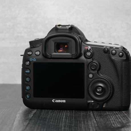 thumbnail-2 for Canon 5D Mk III Body Only.  **Only 5020 Clicks** 