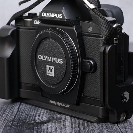 thumbnail-4 for Olympus OM-D E-M5 Camera Body