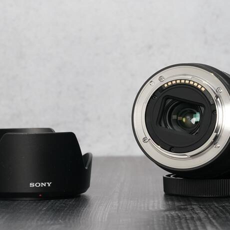 thumbnail-5 for Sony E 18-135mm F/3.5-5.6 OSS Lens w/ Hood