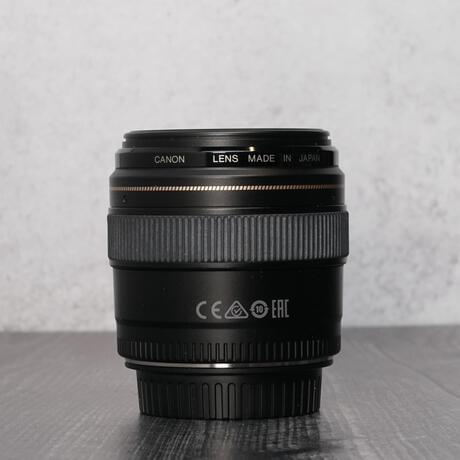 Canon EF 85mm F/1.8 USM w/ Original Box From Focal Point Photography On  Gear Focus