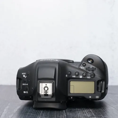 thumbnail-5 for Canon 1DX Mark III Body + RRS Bracket w/Original Box
