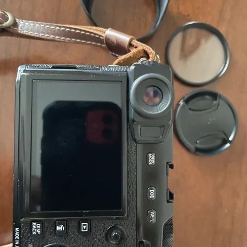 thumbnail-5 for Fujifilm X-Pro2 w/ Fujinon XF 18-55 and Leather Case