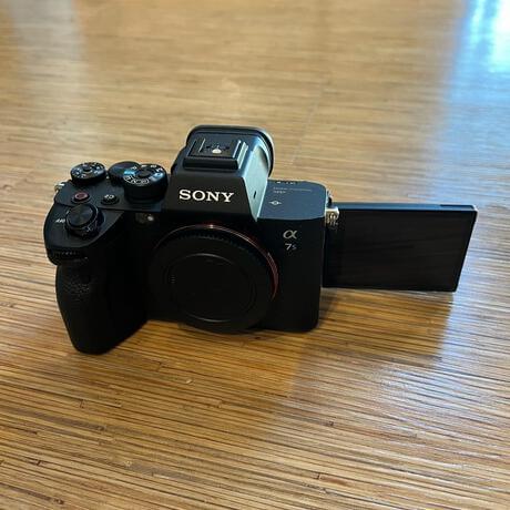 thumbnail-0 for Sony A7Siii & 20mm 1.8 - with box and all accessories! Barely used. Perfect condition!