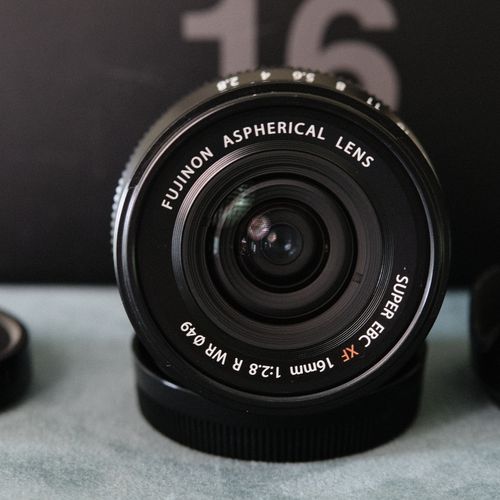 FUJIFILM XF 16mm f/2.8 R WR Lens (Black)