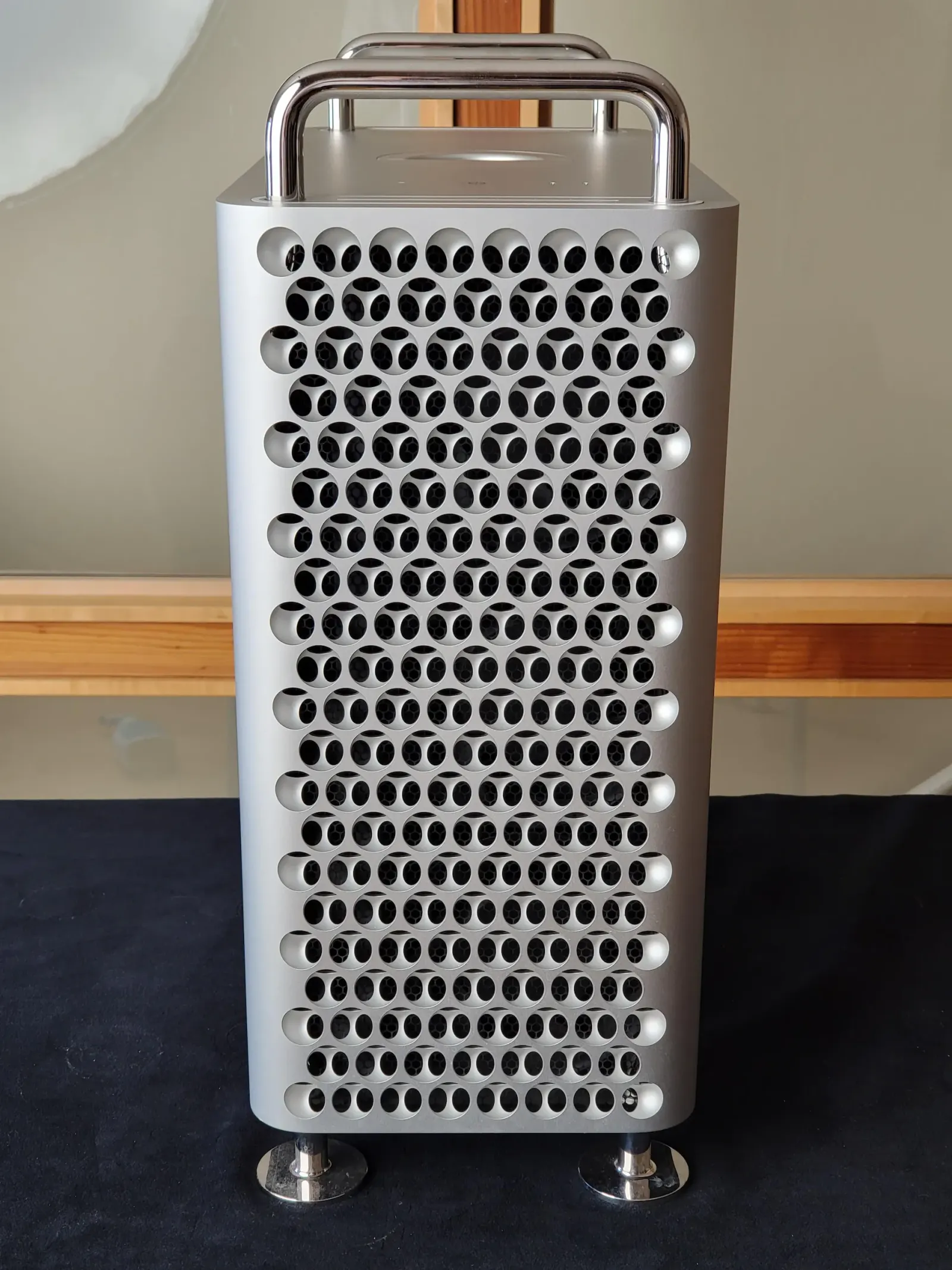 Apple Mac Pro (12-Core w3235, 96GB memory, 580x + W5700x)