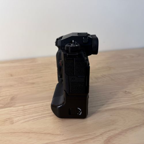 thumbnail-1 for Fujifilm XH2S with Battery Grip, 2 batteries, original box and accessories, great shape