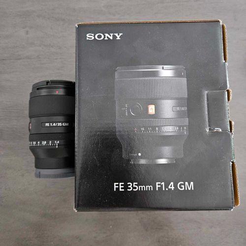 thumbnail-0 for Sony FE 35mm f/1.4 GM Wide Angle Lens E Mount Full Frame