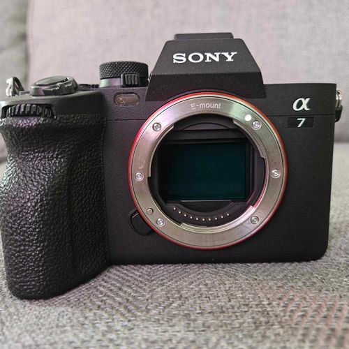 thumbnail-6 for Sony Alpha 7 IV Mirrorless Full Frame Camera - Black (Body Only)