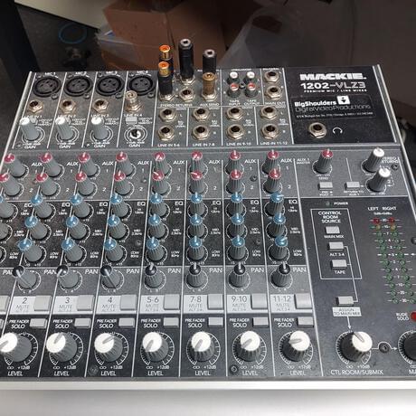 Mackie 1202VLZ3 Audio Mixer