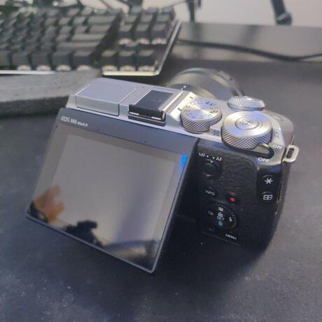 thumbnail-1 for Canon EOS M6 Mark II Mirrorless Digital Camera w/ 15-45mm Lens Silver