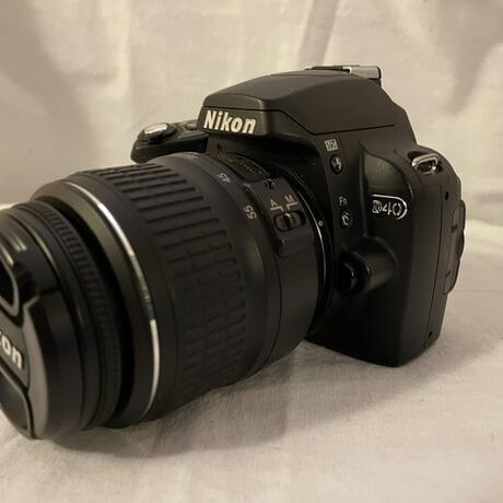 thumbnail-1 for Nikon D40 DSLR Kit