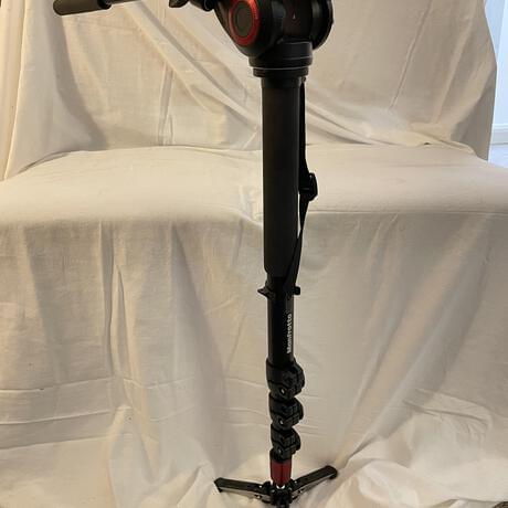 thumbnail-0 for Manfrotto MVM500A Aluminum Fluid Monopod with 500 Head (Black)