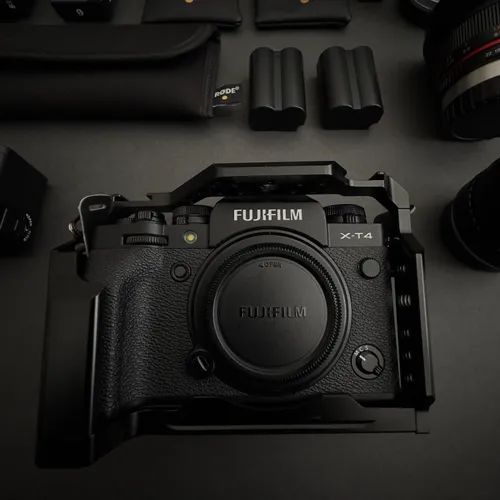thumbnail-1 for Fujifilm X-T4 (Black)