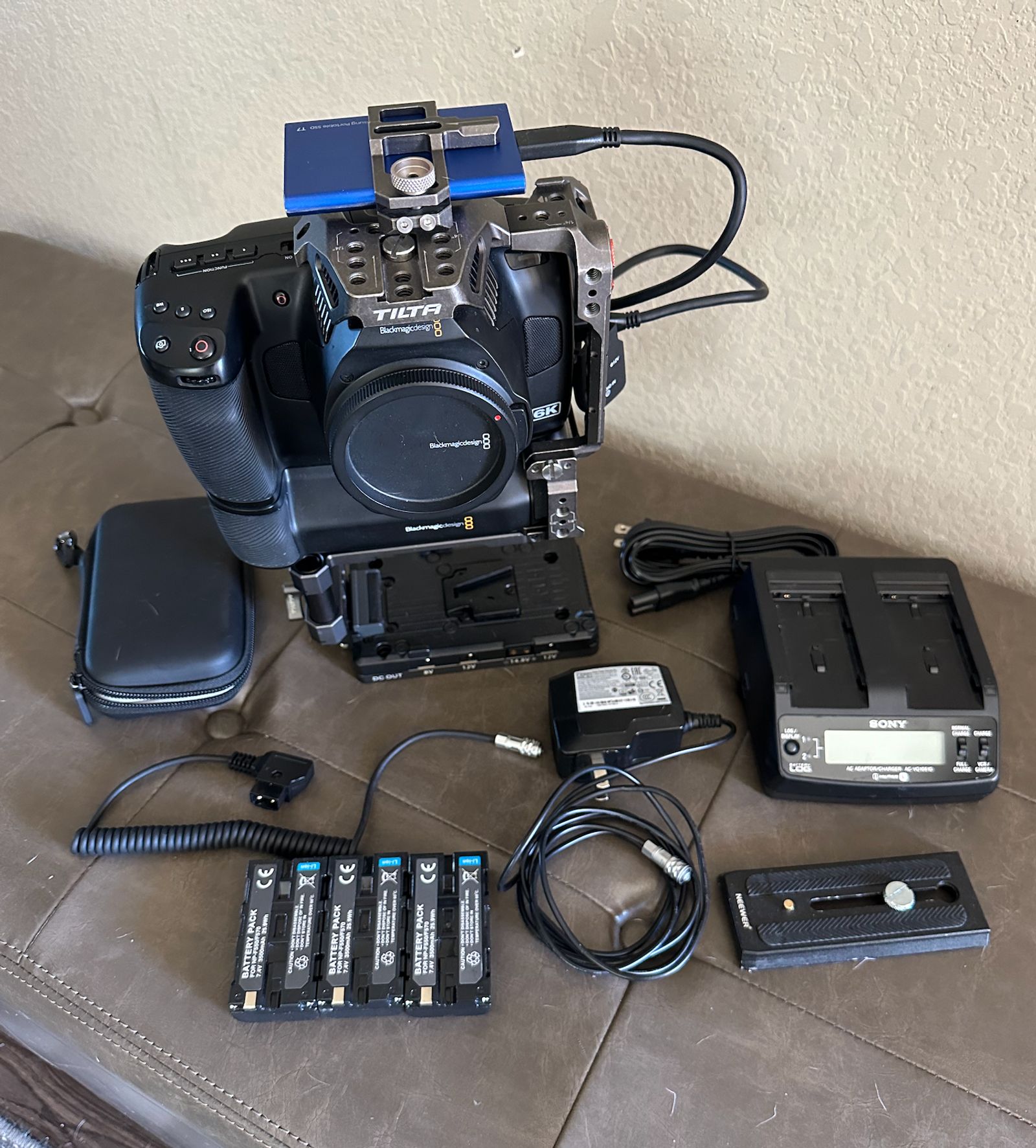 Blackmagic Design Pocket Cinema Camera 6K Pro Kit (EF Mount)