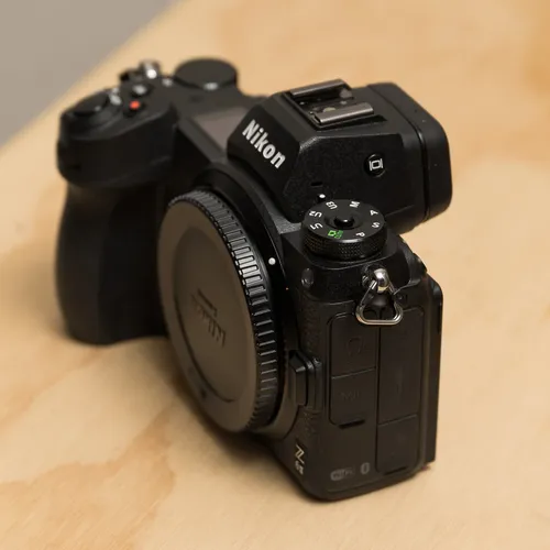 Nikon Z6II ボディ - カメラ